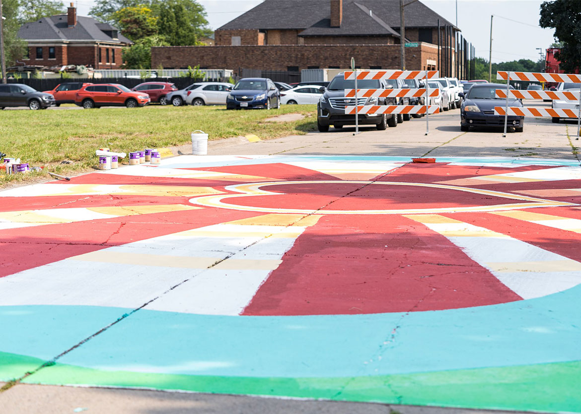 This program is an easy way  to let neighborhood groups  and artists bring more art to  neighborhood streets