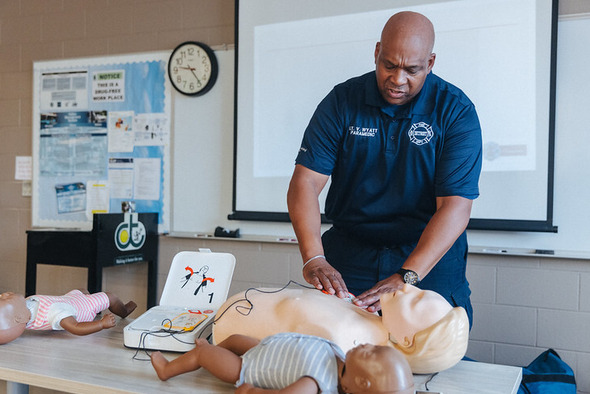 DFD trains hands-only CPR pic1