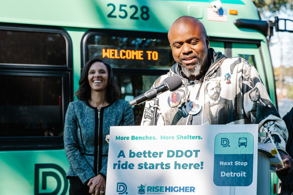 DDOT New Bus Shelters pic1