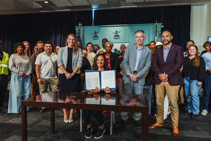 Mayor Mary Sheffield Signs Executive Directive on Home Repairs in Detroit