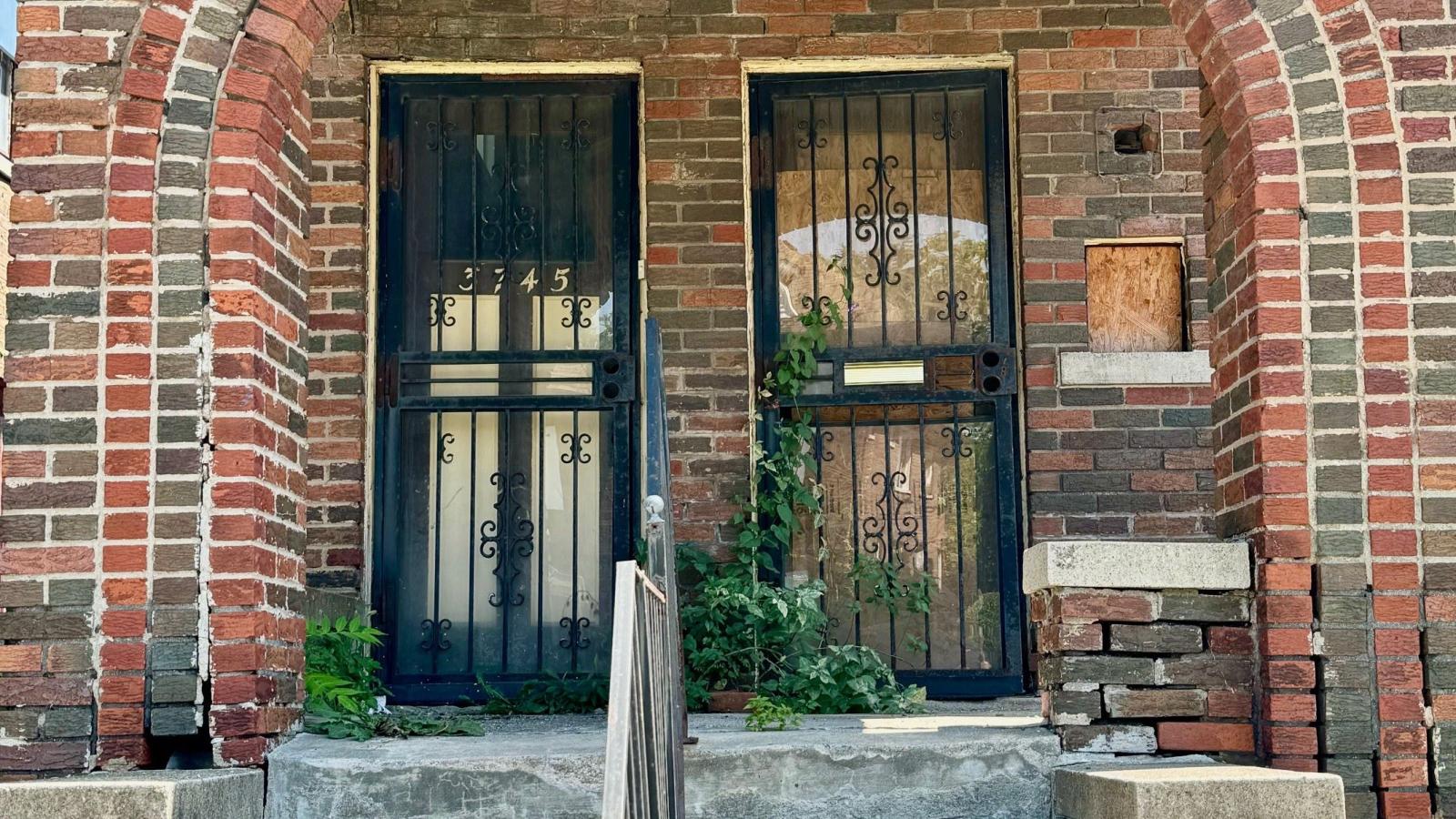 Front porch entrance